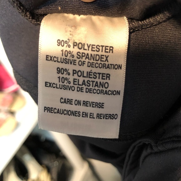 RIVALRY THREADS Grey & Green Athletic Capris Pants - Picture 6 of 7